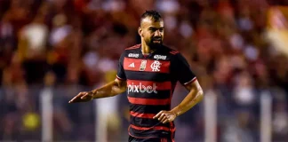 Fabrício Bruno em campo pelo Flamengo