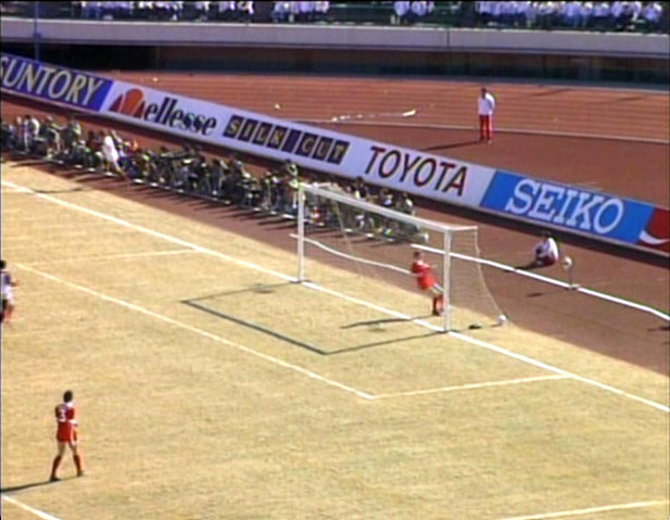 Nunes marca o 1º gol do Flamengo no Mundial Interclubes 1981