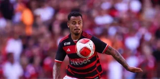 Allan em campo pelo Flamengo 2024
