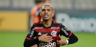 Matheuzinho no Flamengo em 2022