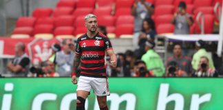 Arrascaeta em campo pelo Flamengo 2024