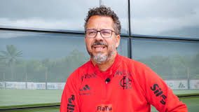 Cléber Xavier, auxiliar de Tite no Flamengo em 2024