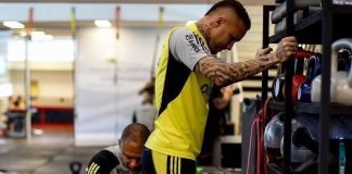 Everton Cebolinha em treino físico do Flamengo