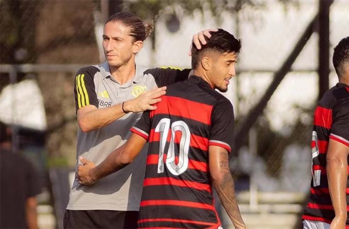 Filipe Luís e Guilherme no sub-20 do Flamengo
