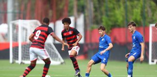 Flamengo 2 x 2 Dinamo Zagreb na Gávea - Foto: Adriano Fontes / CRF