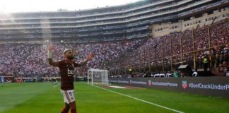 Gabigol comemora o 1º gol do Flamengo na vitória histórica contra o River Plate na Final da Copa Libertadores 2019