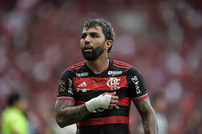 Gabigol comemora gol pelo Flamengo 2024