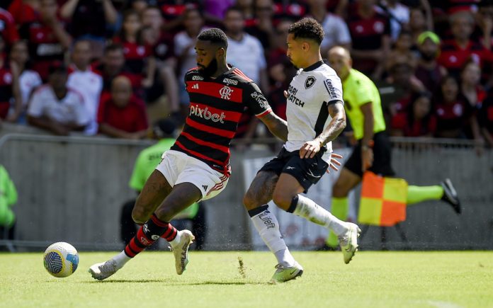 Gerson no jogo entre Flamengo x Botafogo em 2024