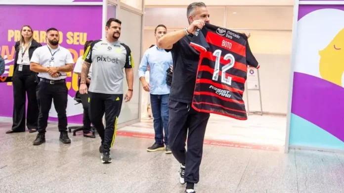 José Boto desembarca no Rio de Janeiro para se apresentar ao Flamengo
