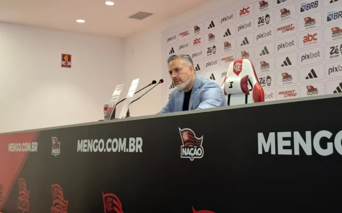 José Boto em apresentação no Flamengo