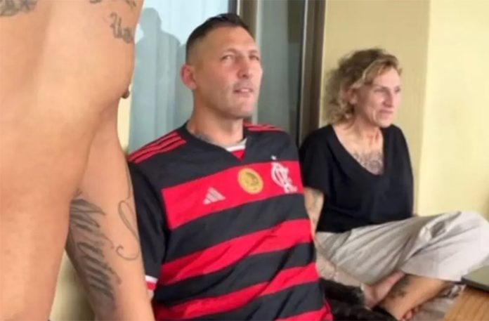 Materazzi veste o Manto Sagrado do Flamengo