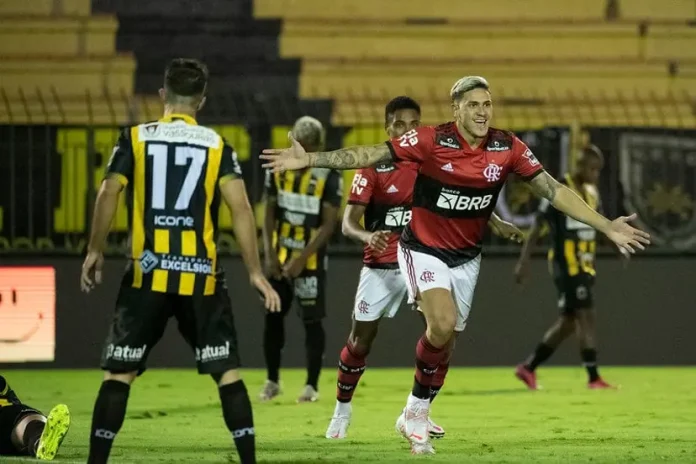 Pedro marca contra o Volta Redonda