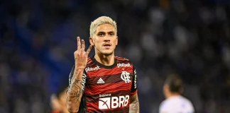 Pedro marca 3 vezes contra o Velez na semifinal da Libertadores de 2022