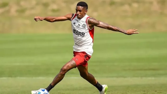 André Luiz em treino do Flamengo