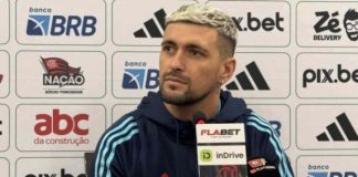 Arrascaeta em entrevista do Flamengo nos EUA