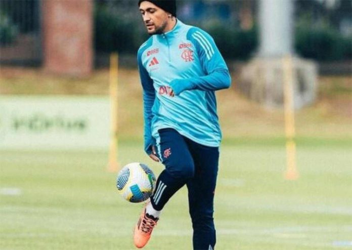 Arrascaeta em treino do Flamengo 2025