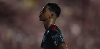 Carlinhos marca pelo Flamengo 2025