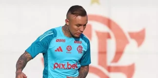 Cebolinha em treino do Flamengo no Ninho do Urubu