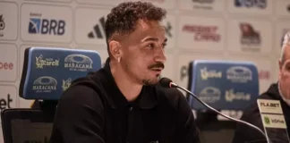 Danilo em sua entrevista coletiva de apresentação no Flamengo
