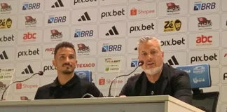 Danilo e José Boto na apresentação do novo zagueiro do Flamengo