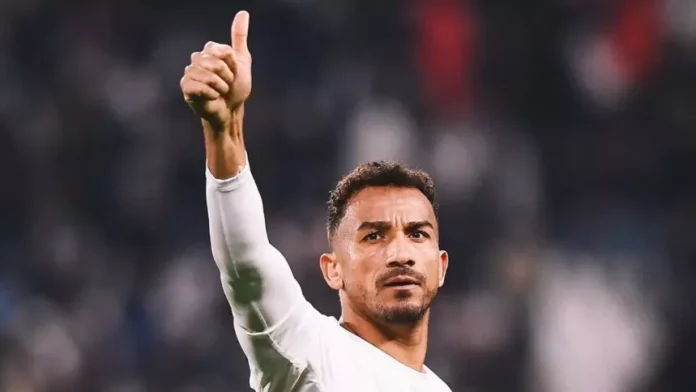 Danilo lateral da Juventus
