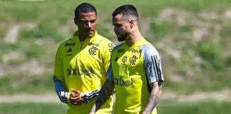 De la Cruz e Michael em treino do Flamengo no Ninho do Urubu