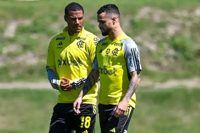 De la Cruz e Michael em treino do Flamengo no Ninho do Urubu
