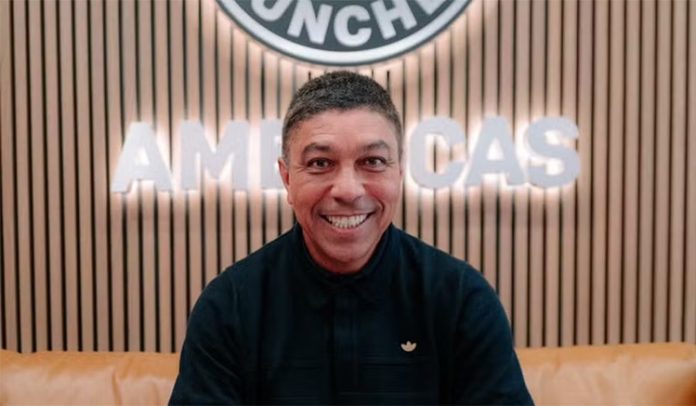 Élber, embaixador do Bayern de Munique