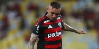 Everton Cebolinha em campo no jogo Flamengo x Sampaio Corrêa