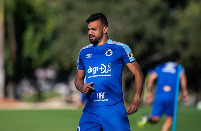 Zagueiro Fabrício Bruno pode voltar ao Cruzeiro