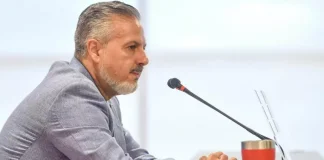 José Boto em coletiva no Ninho do Urubu