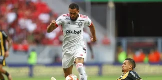 Juninho em campo no jogo entre Flamengo x Volta Redonda 2025