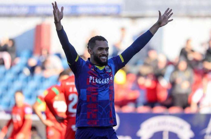 Juninho atacante do Qarabag
