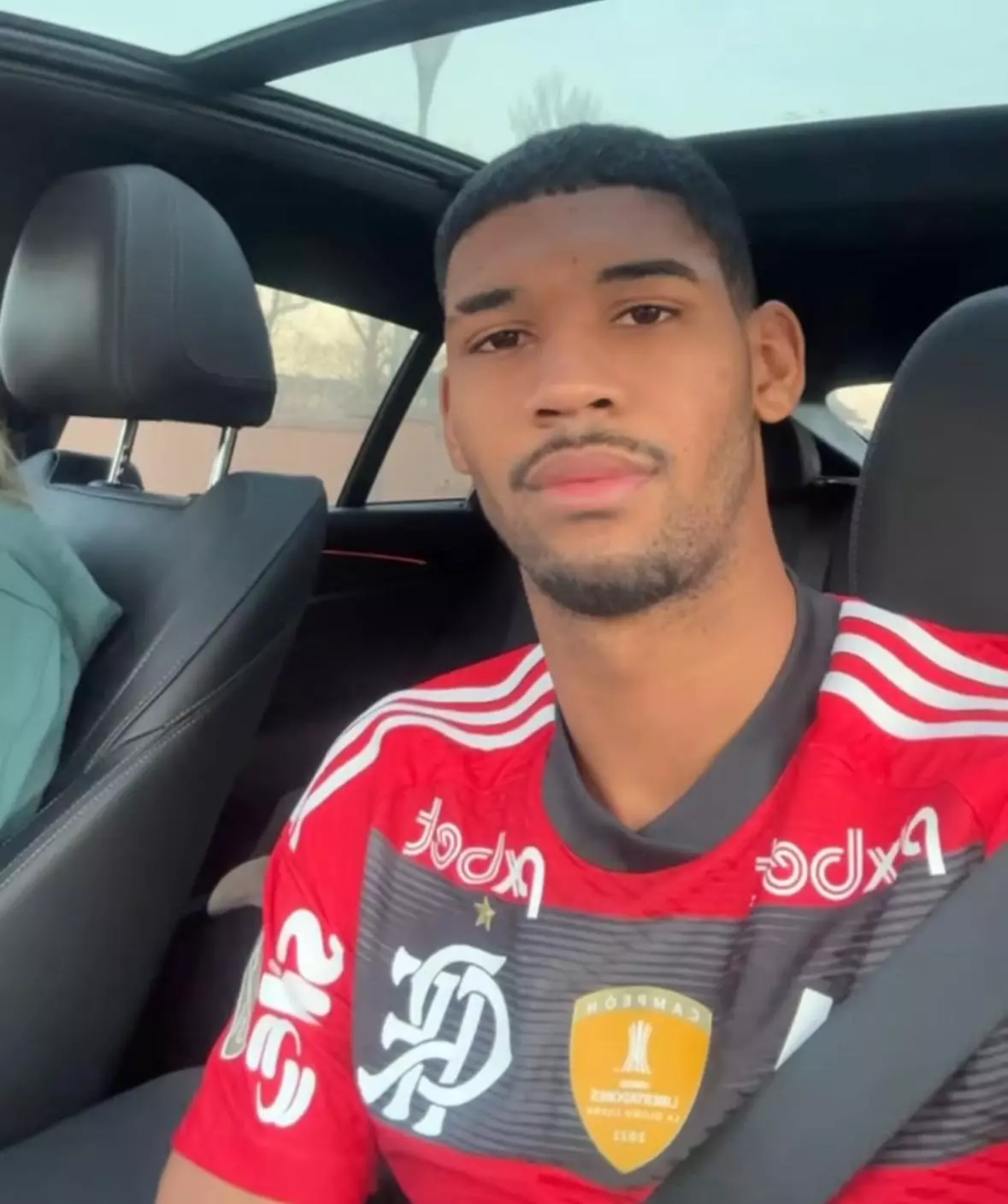 Kauã Santos, goleiro do Frankfurt com a camisa do Flamengo