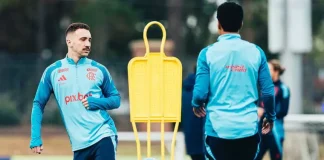 Leo Ortiz em treino do Flamengo nos EUA 2025