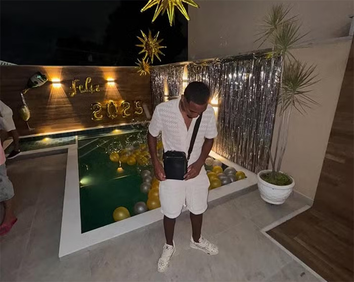 Lorran passou a virada com a família em casa — Foto: Divulgação
