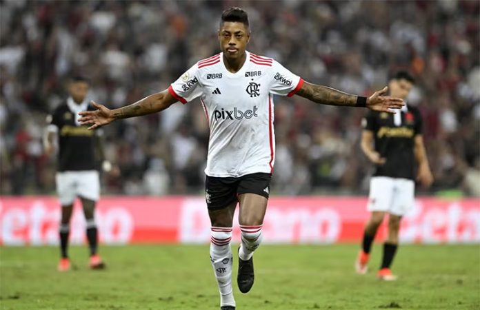 Bruno Henrique marca pelo Flamengo na goleada de 6x1 sobre o Vasco em 2024