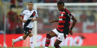 Bruno Henrique em campo no clássico contra o Vasco