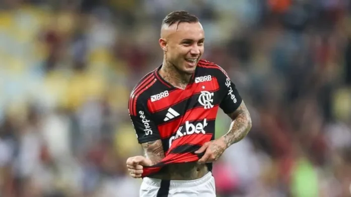Everton Cebolinha marca um golaço para o Flamengo contra o Vasco