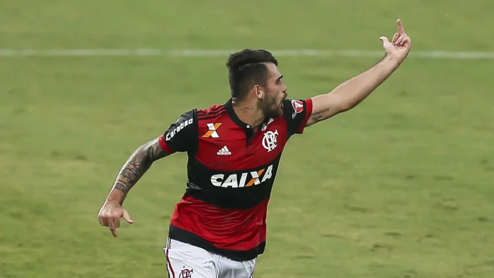 Felipe Vizeu em treta com Rodolpho no Flamengo