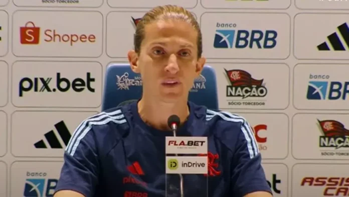 Filipe Luís em entrevista após jogo do Flamengo