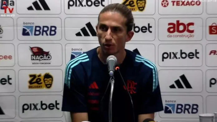 Filipe Luís em entrevista após jogo do Flamengo