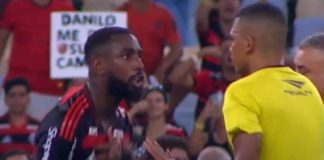 Gérson expulso no jogo entre Flamengo e Botafogo