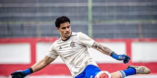 Goleiro Raphael Nunes em treino do Flamengo