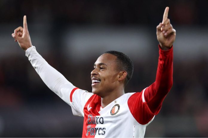 Igor-Paixao-Feyenoord Igor Paixão em campo pelo Feyenoord
