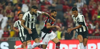 Juninho em campo pelo Flamengo contra o Botafogo