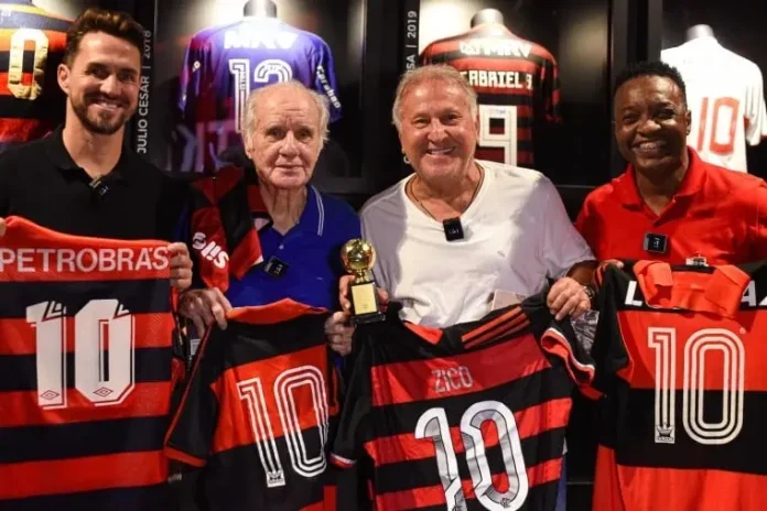 Os ídolos rubro-negros Sávio, Evaristo de Macedo, Zico e Nélio no Museu do Flamengo na Gávea