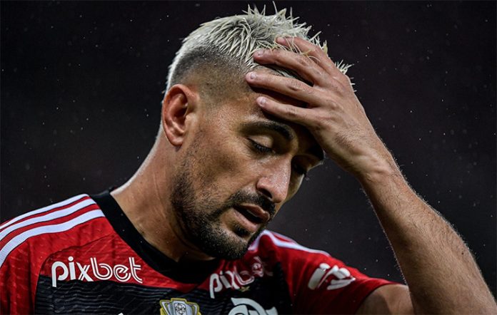 Arrascaeta em campo pelo Flamengo