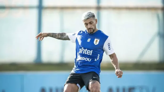 Arrascaeta em treino da Seleção do Uruguai