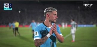 Arrascaeta em campo pela Seleção Uruguaia contra a Argentina